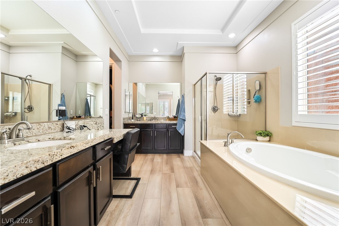 27 Contrada Fiore Drive