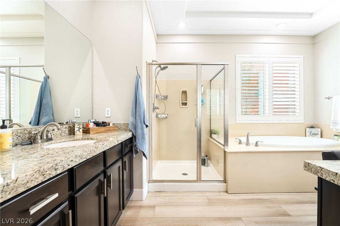 27 Contrada Fiore Drive