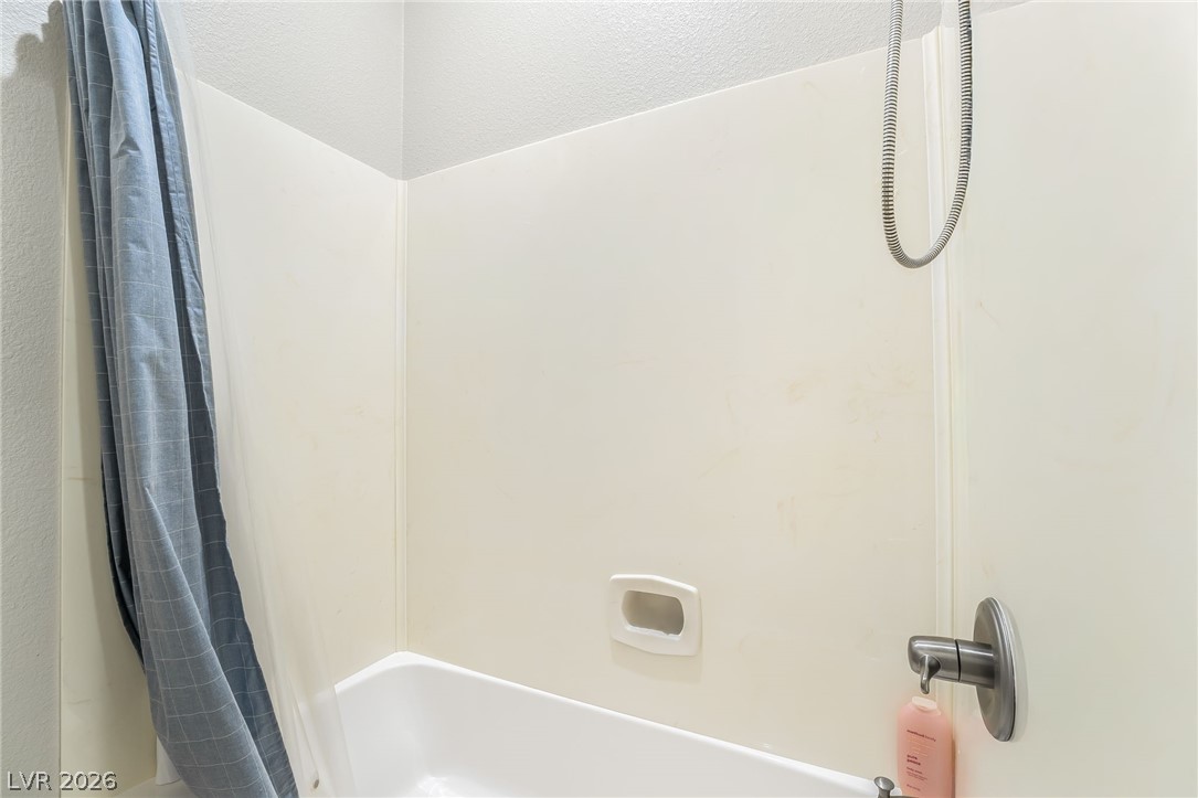 27 Contrada Fiore Drive