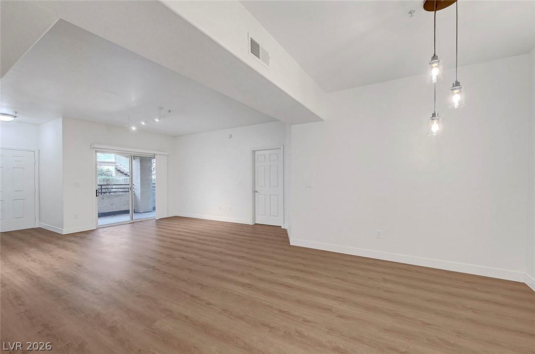 2291 West Horizon Ridge Parkway 5129