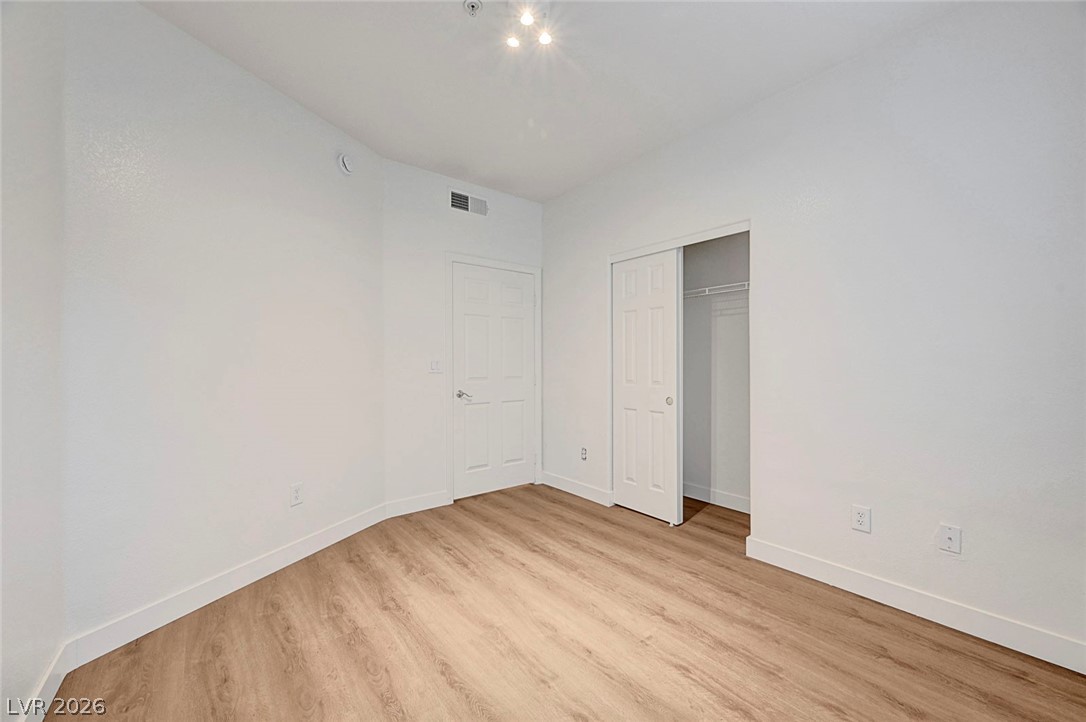2291 West Horizon Ridge Parkway 5129