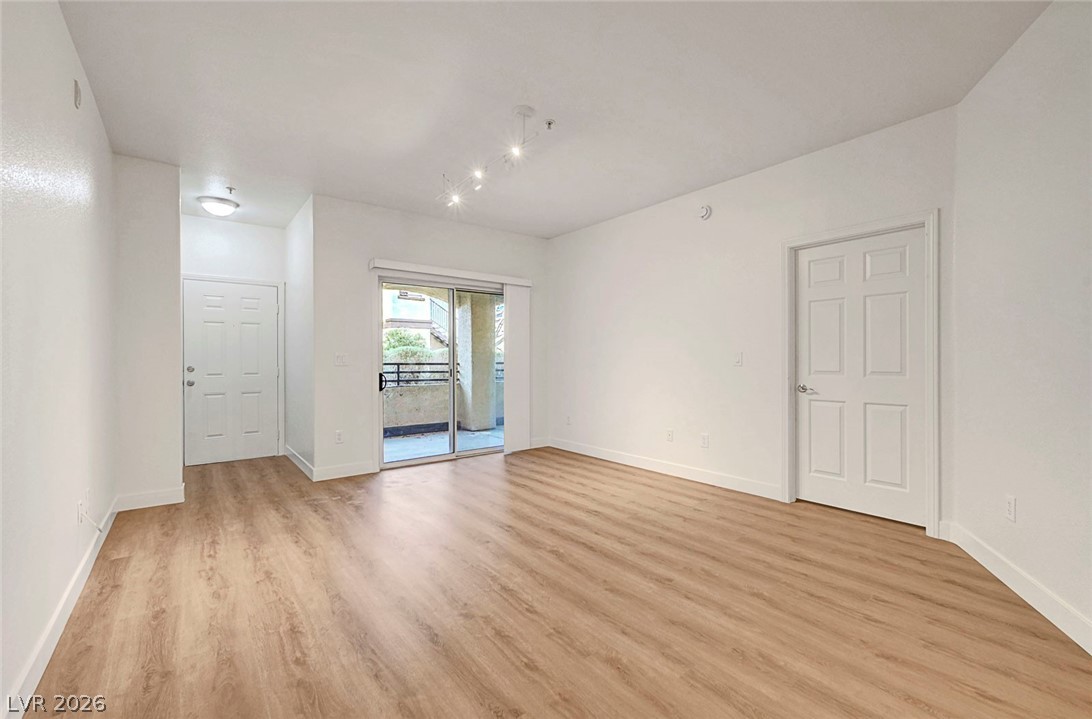 2291 West Horizon Ridge Parkway 5129