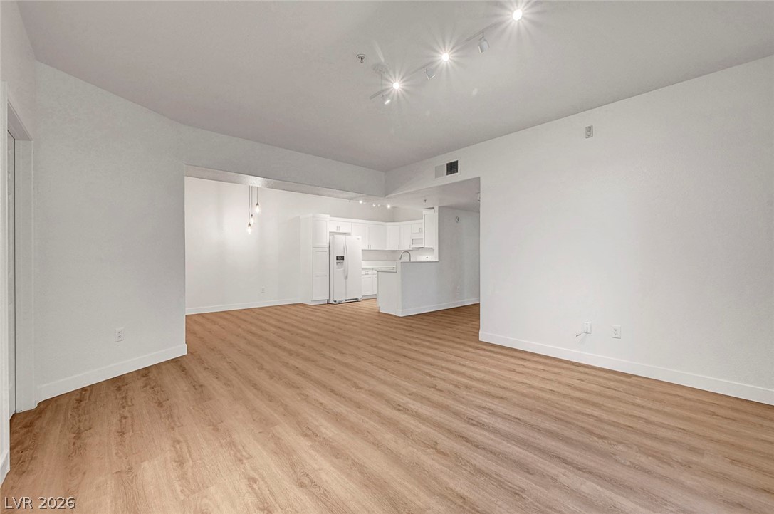 2291 West Horizon Ridge Parkway 5129