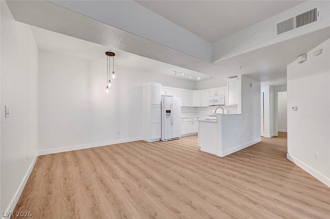 2291 West Horizon Ridge Parkway 5129
