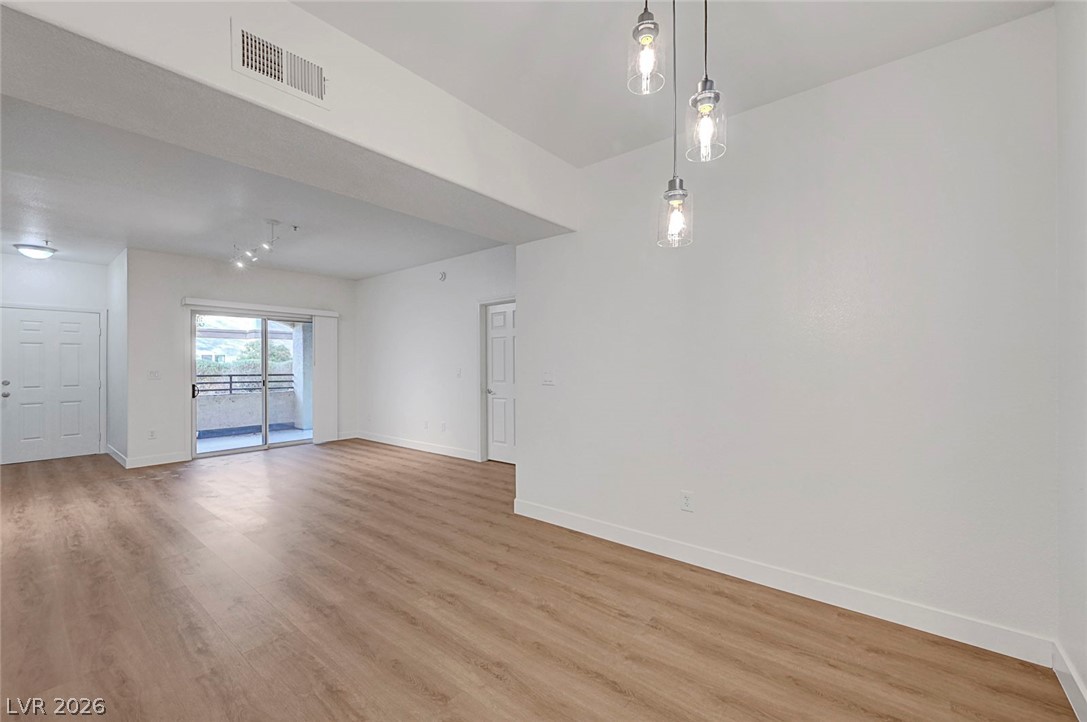 2291 West Horizon Ridge Parkway 5129