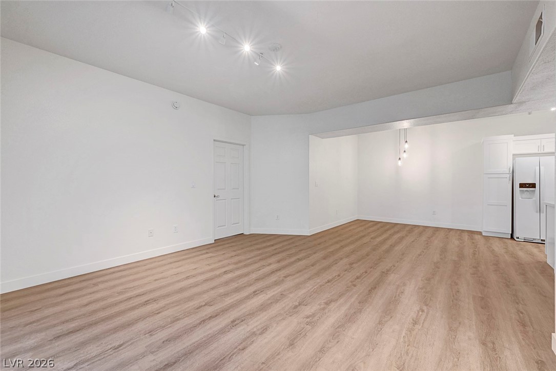 2291 West Horizon Ridge Parkway 5129
