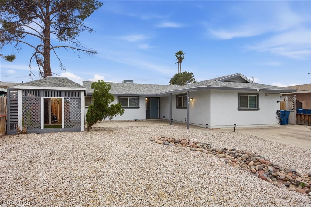 4221 Esmeralda Avenue