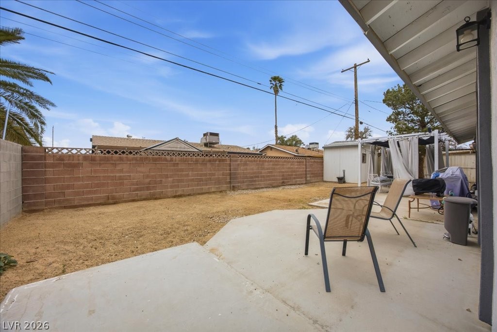4221 Esmeralda Avenue