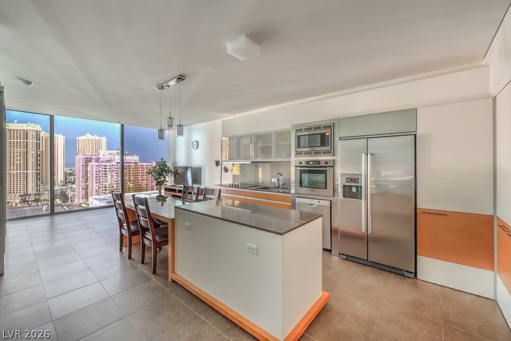 3722 Las Vegas Boulevard 1204