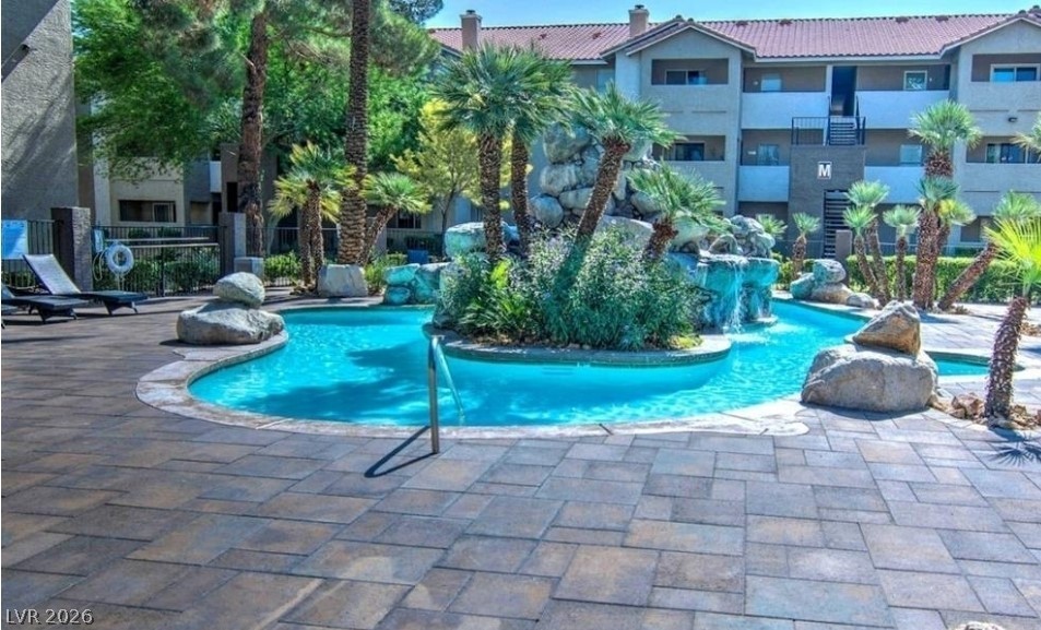 4200 South Valley View Boulevard 2081