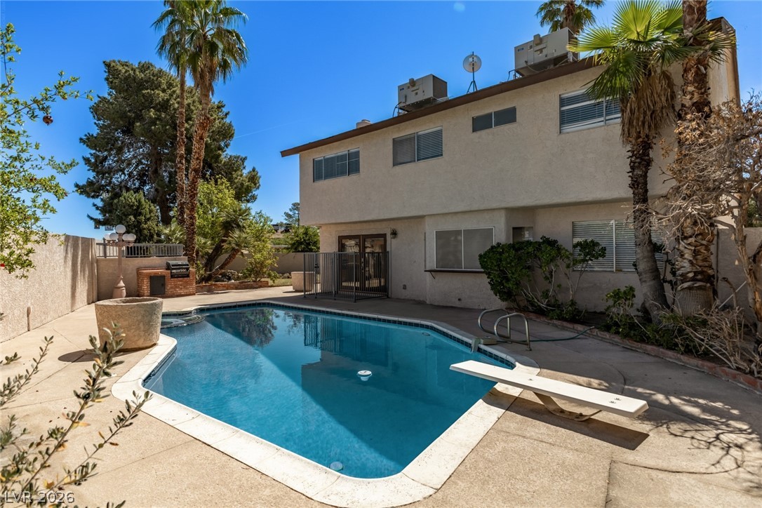 3709 Pamplona Circle