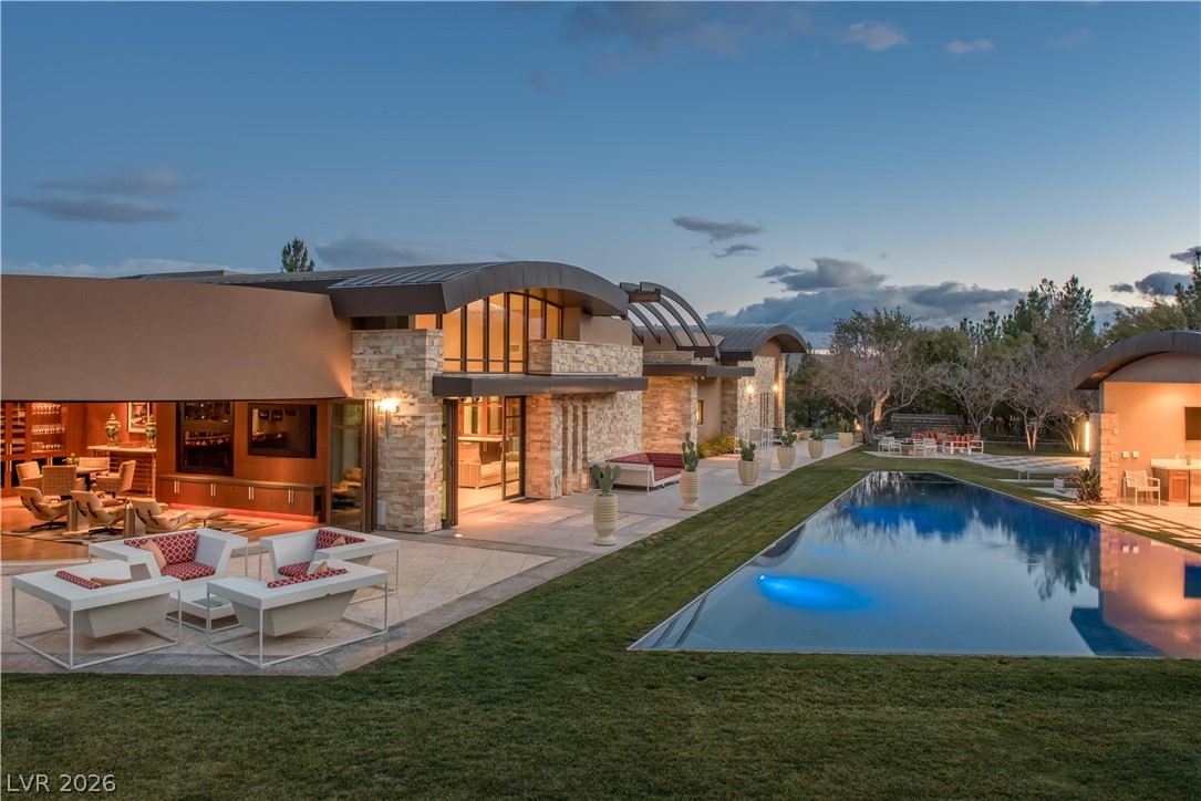 55 Skybird Court