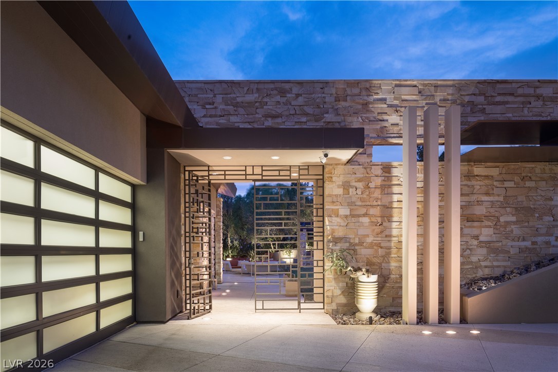 55 Skybird Court