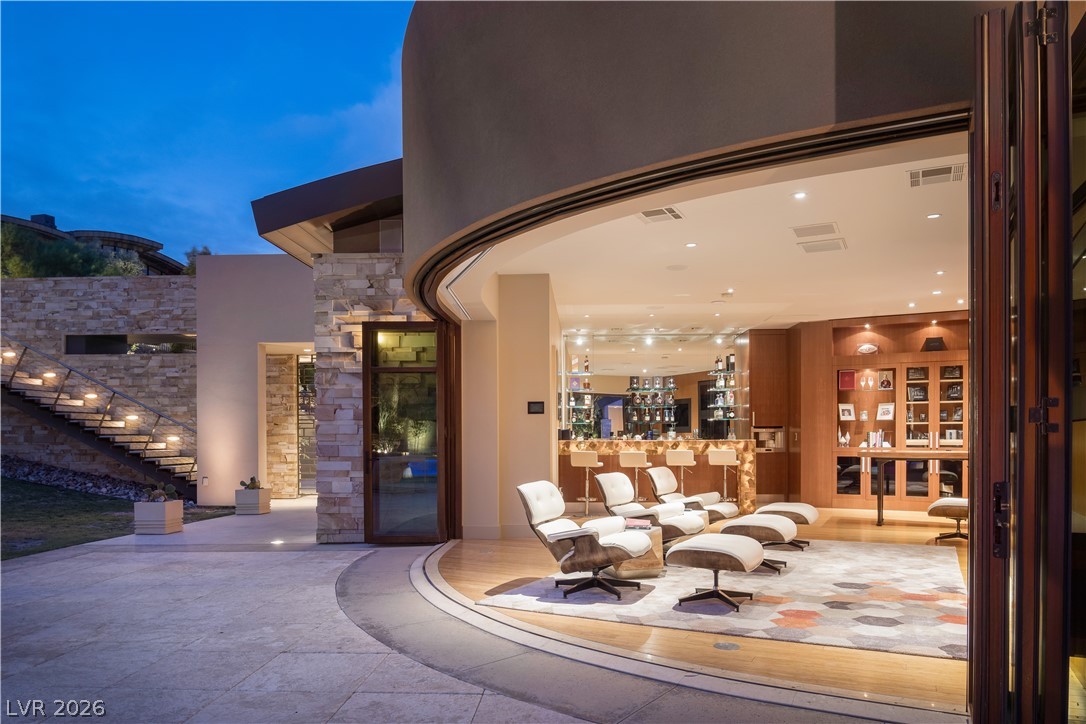 55 Skybird Court