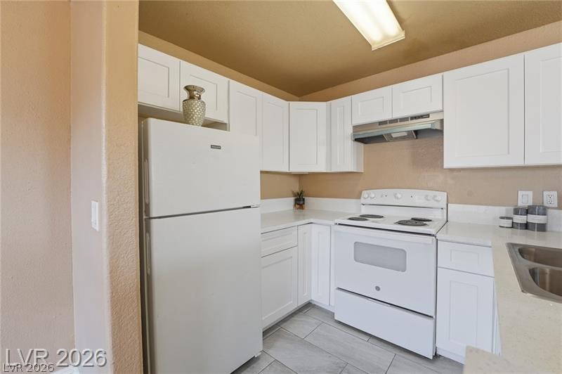 2982 Juniper Hills Boulevard 202
