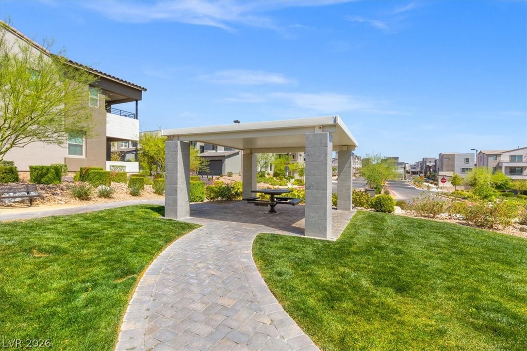 507 Fairview Hills Street