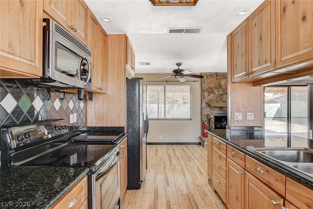 2215 Heavenly View Drive