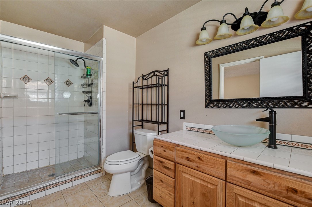 2215 Heavenly View Drive