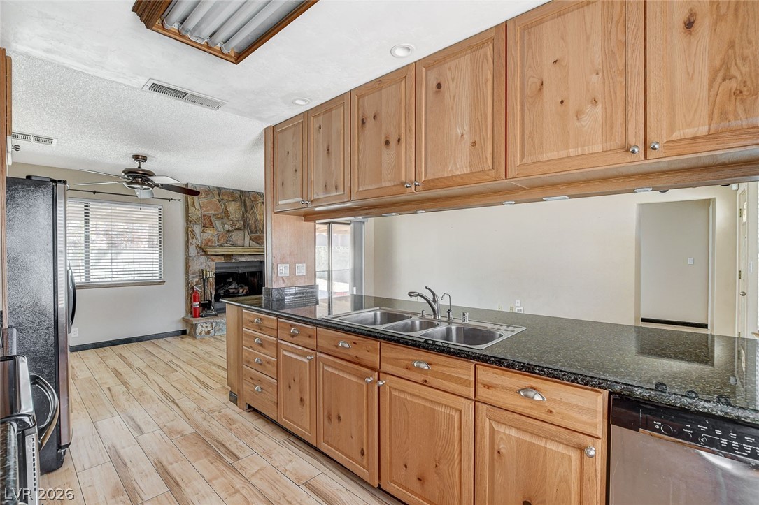 2215 Heavenly View Drive