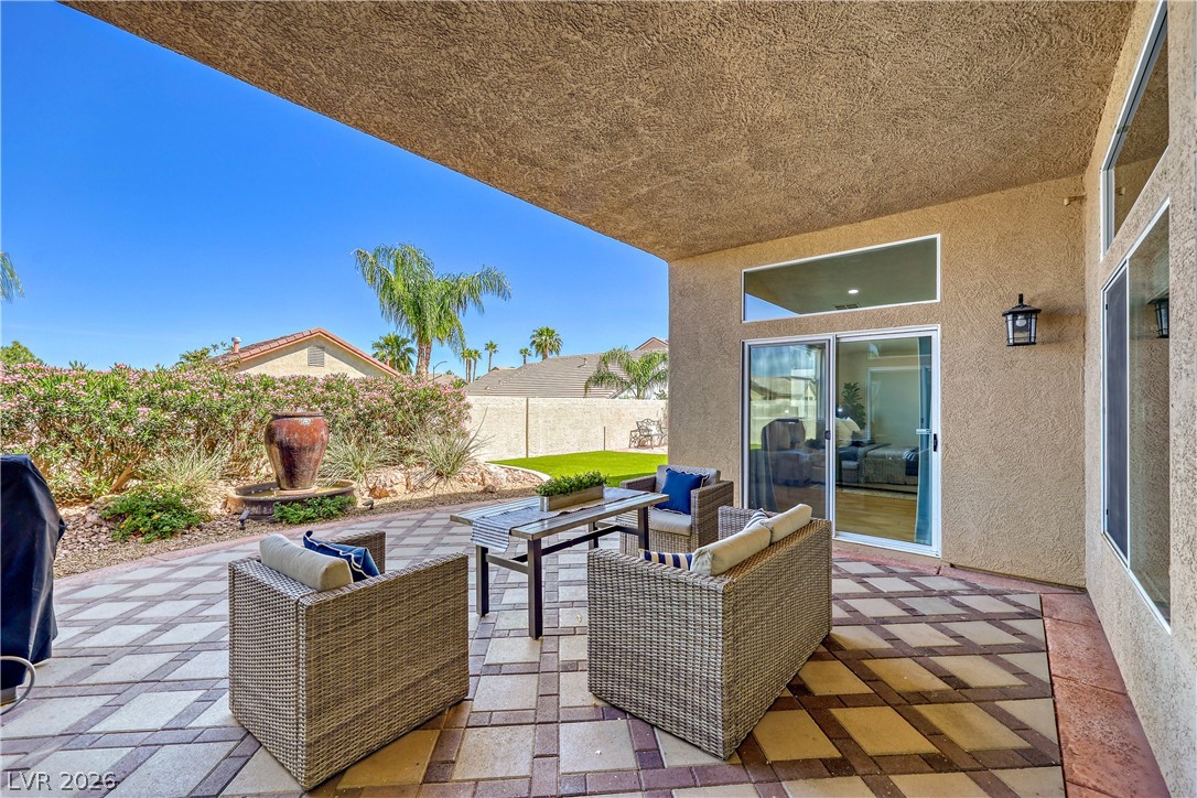 2530 Vintage Rose Avenue