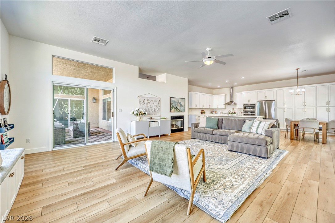 2530 Vintage Rose Avenue