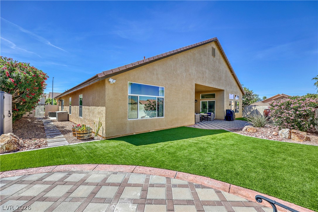 2530 Vintage Rose Avenue