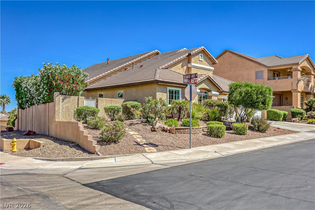 2530 Vintage Rose Avenue