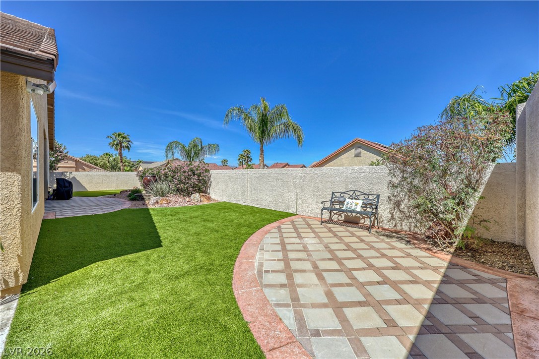 2530 Vintage Rose Avenue