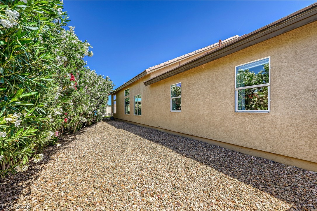 2530 Vintage Rose Avenue