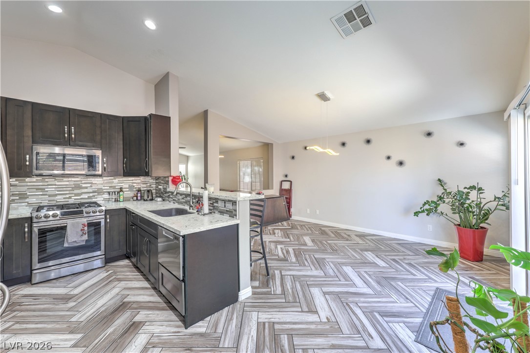 2348 Buffalo Run Avenue