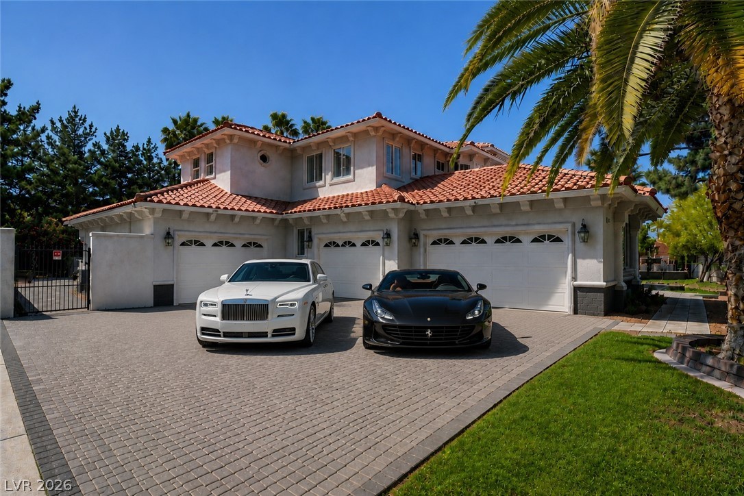 3465 Pama Lane