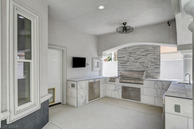 3465 Pama Lane