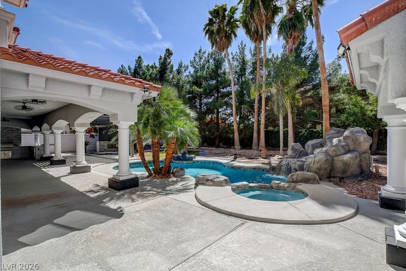 3465 Pama Lane