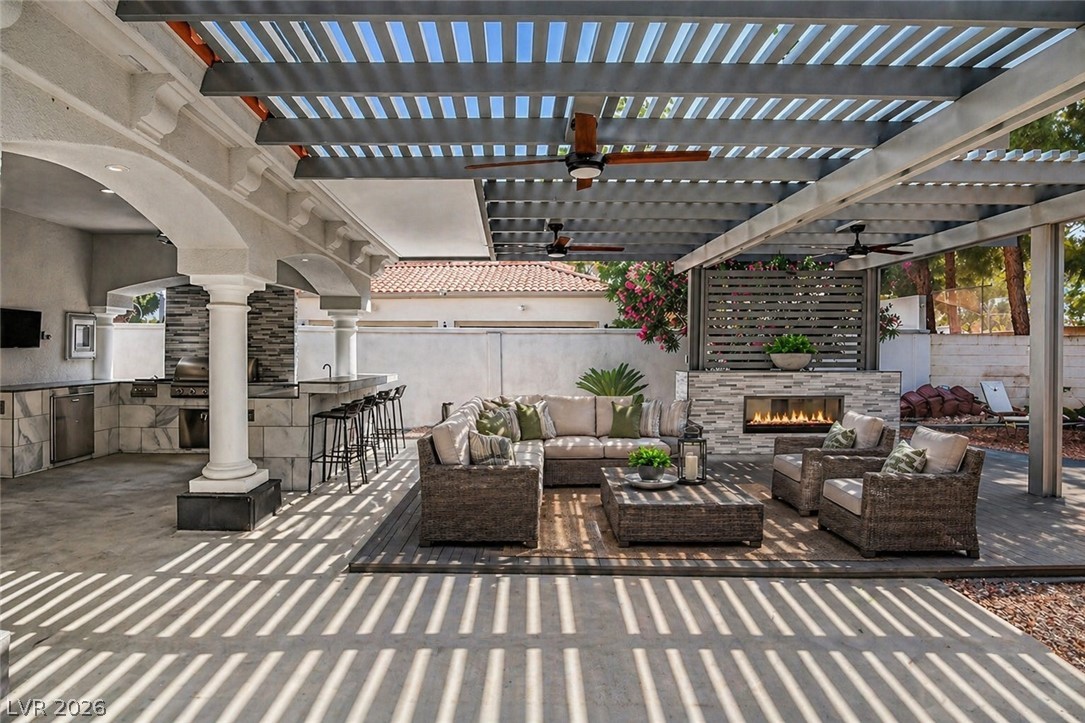 3465 Pama Lane