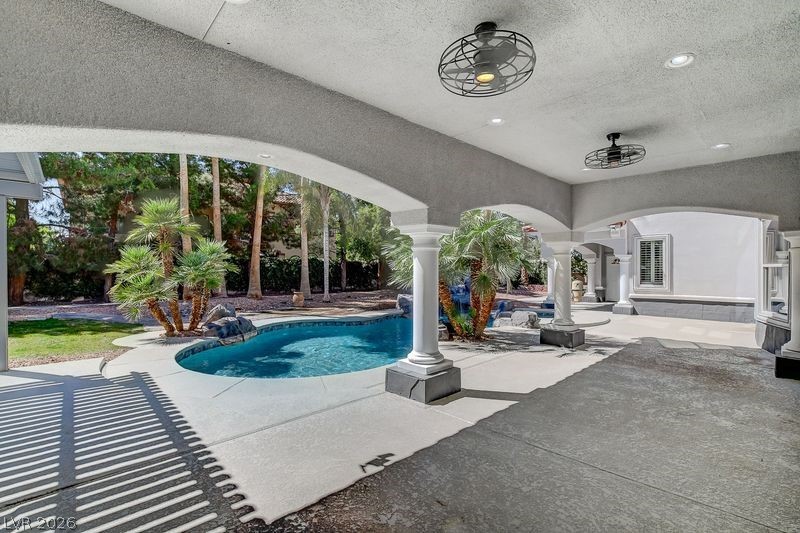 3465 Pama Lane