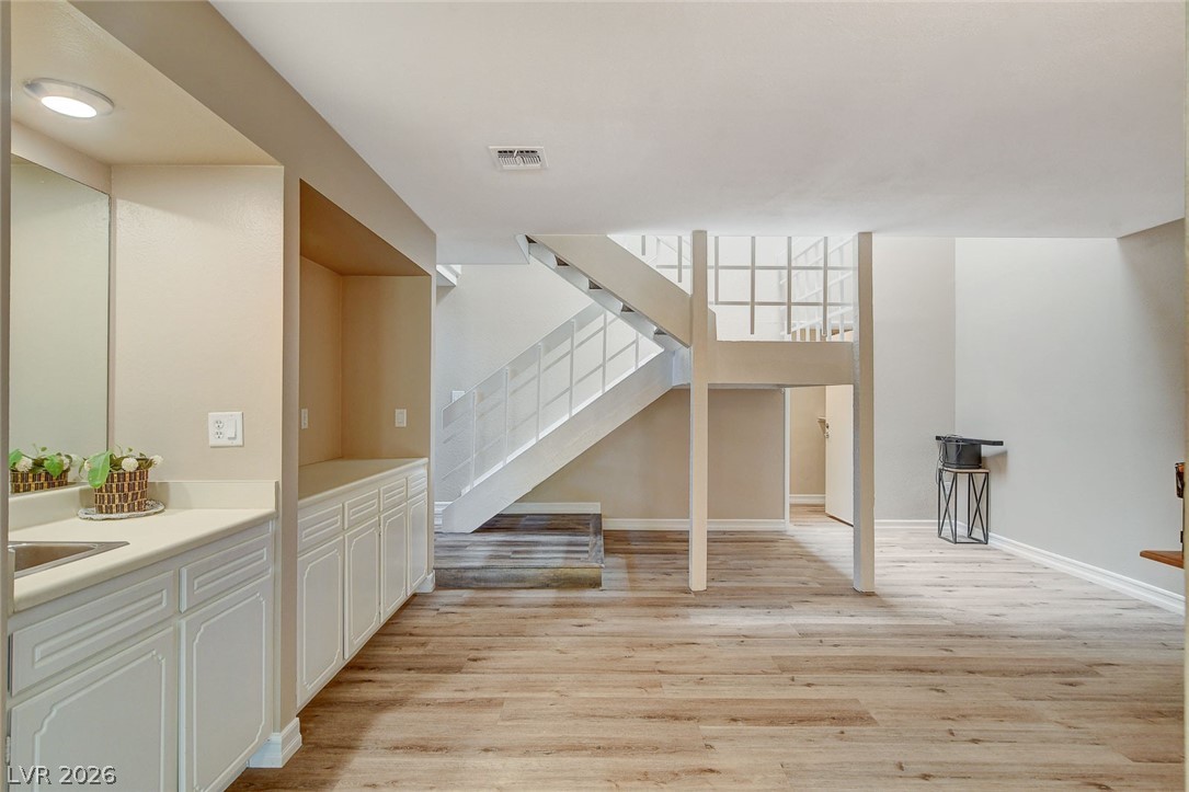 2403 El Cortez Avenue