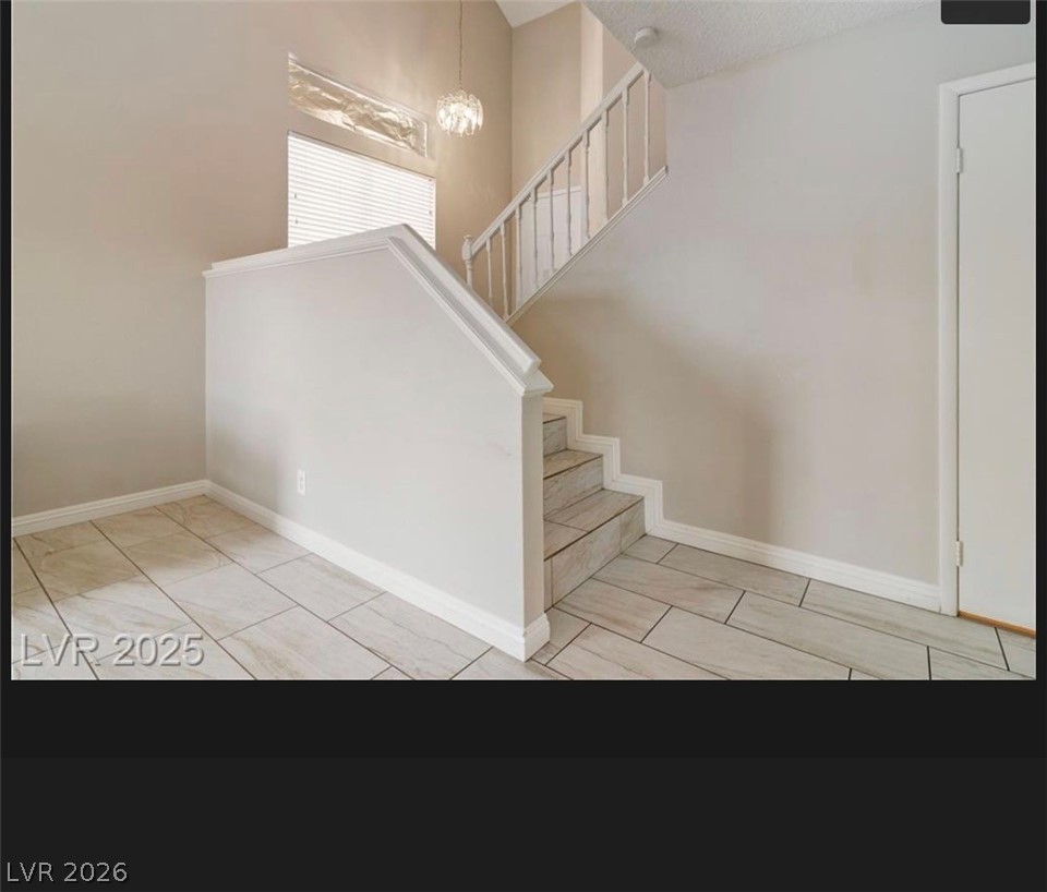 8653 Freeport Lane