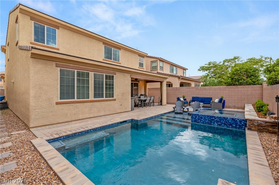 2585 Sable Ridge Street
