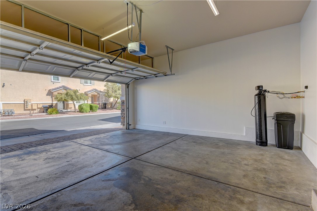 6728 Lavender Lilly Lane 3
