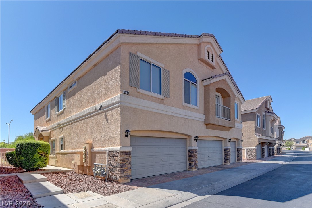 6728 Lavender Lilly Lane 3