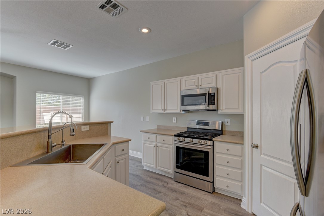 6728 Lavender Lilly Lane 3