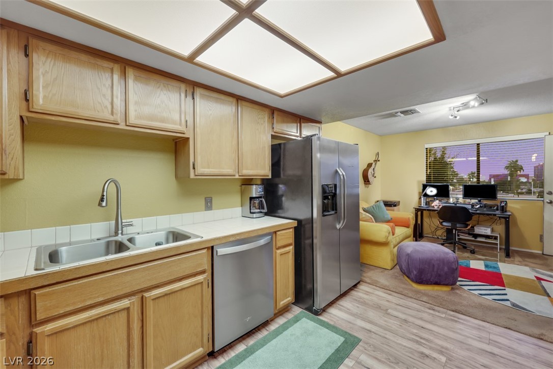 3958 Delos Drive