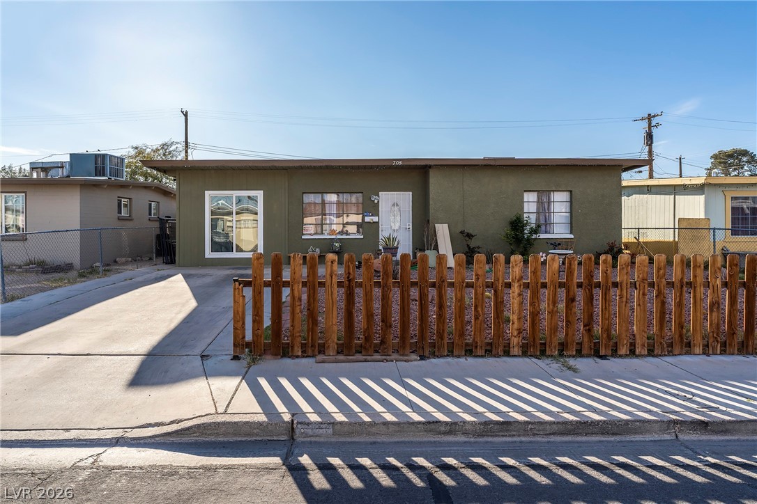 705 Harvard Street
