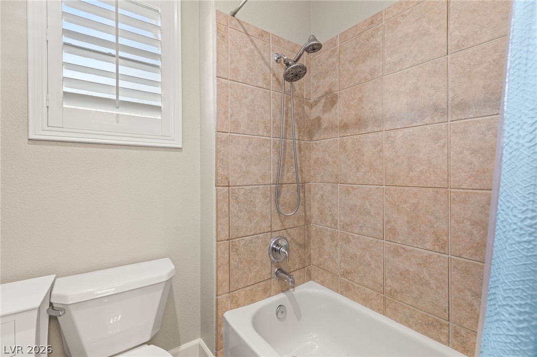 25 Kittansett Loop