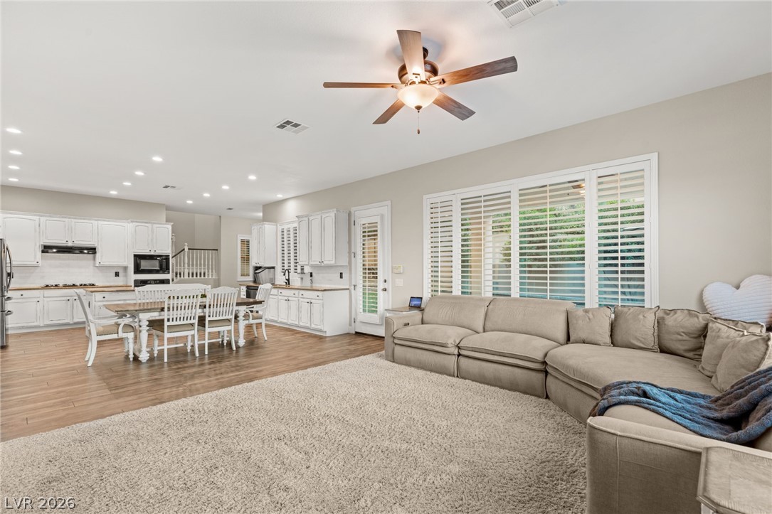 25 Kittansett Loop