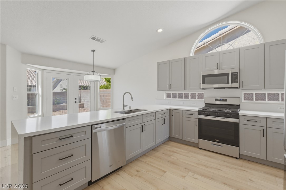6409 Break Point Avenue