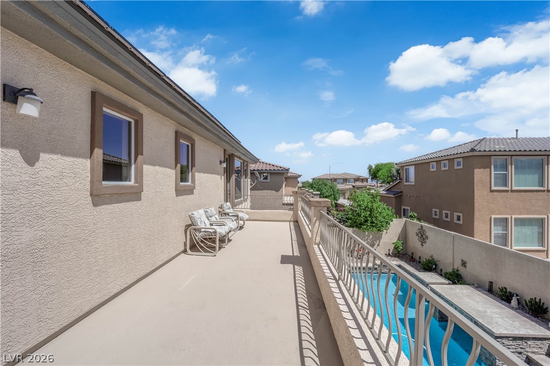 481 Las Alturas Avenue