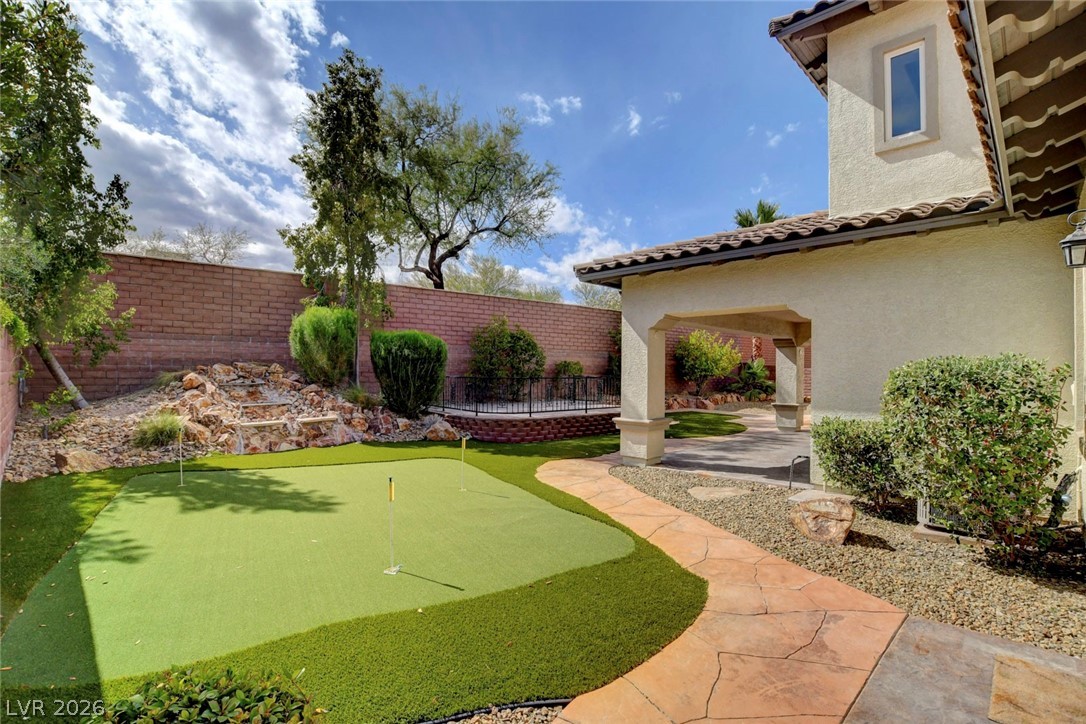 10009 Amber Field Street