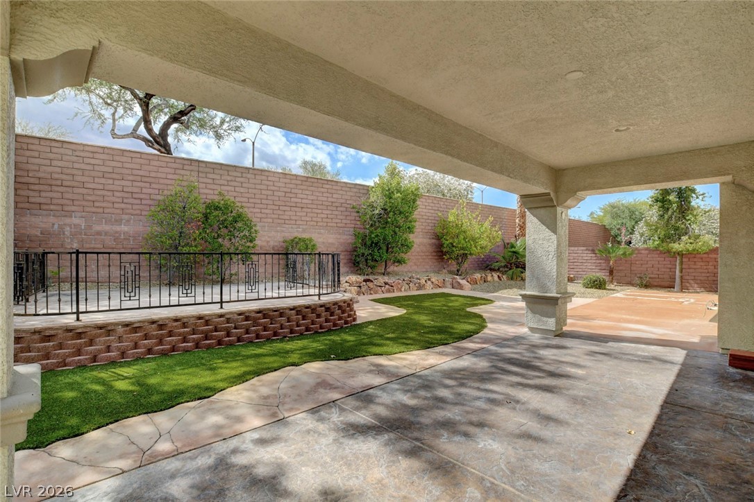 10009 Amber Field Street