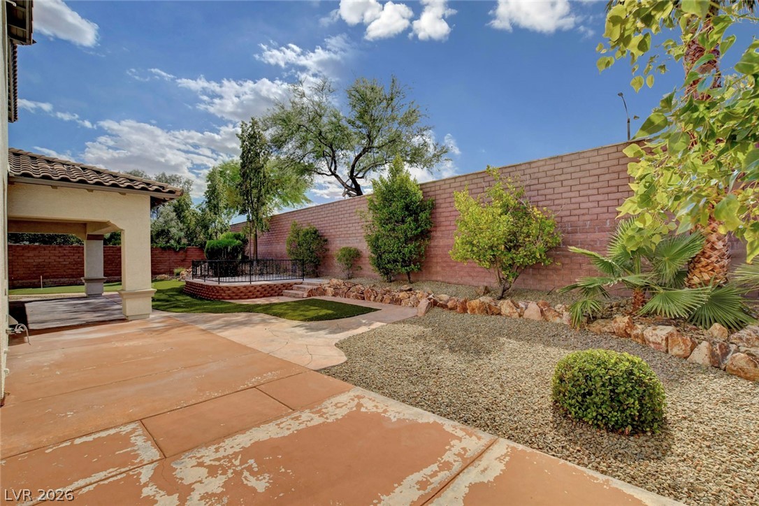 10009 Amber Field Street